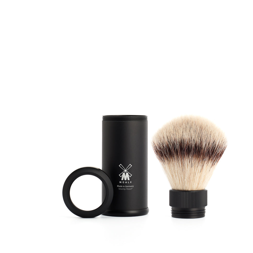 MÜHLE SHAVING - TRAVEL Reiserasierpinsel mit Silvertip Fibre®, Griffe aus eloxiertem Aluminium, im Travelformat