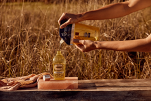 Lade das Bild in den Galerie-Viewer, L&#39;OCCITANE - Mandel Duschöl 500 ml
