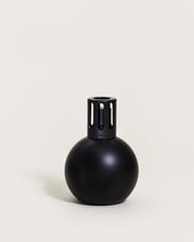 Lade das Bild in den Galerie-Viewer, LAMPE BERGER - AIR PUR Lampe Boule Bernstein
