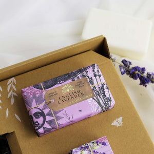The English Soap Company -  Anniversary English Lavender Hand and Body Gift Box - Englich Lavendel Geschenkbox