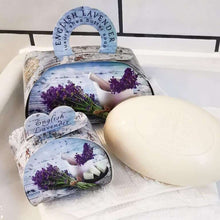 Lade das Bild in den Galerie-Viewer, The English Soap Company - English Lavender Gift Soap 260 g
