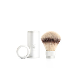 Lade das Bild in den Galerie-Viewer, MÜHLE  SHAVING -  TRAVEL Reiserasierpinsel mit Silvertip Fibre®, Griffe aus eloxiertem Aluminium, im Travelformat
