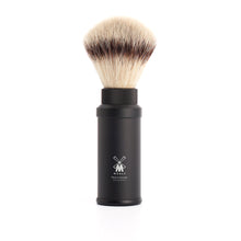Lade das Bild in den Galerie-Viewer, MÜHLE  SHAVING -  TRAVEL Reiserasierpinsel mit Silvertip Fibre®, Griffe aus eloxiertem Aluminium, im Travelformat
